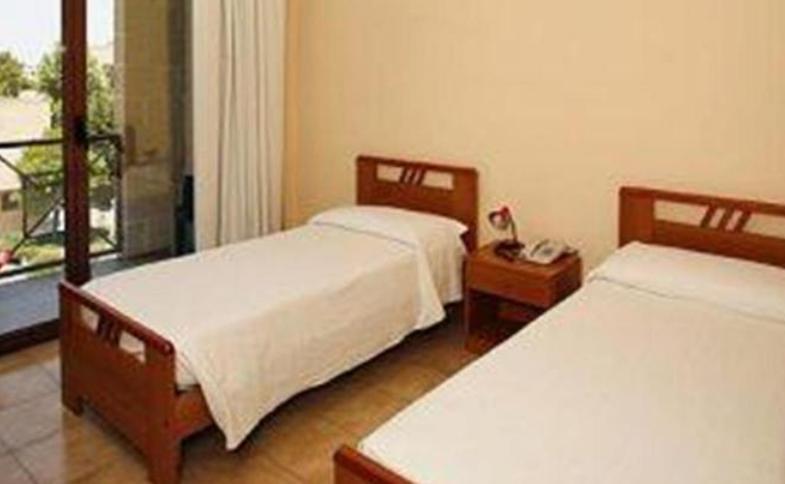 Casa Pastor Bonus Hotel Lecce Kamer foto