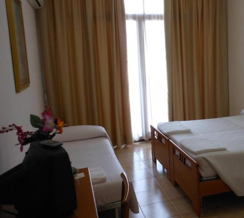 Casa Pastor Bonus Hotel Lecce Kamer foto