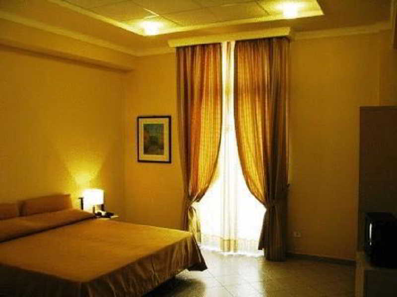 Casa Pastor Bonus Hotel Lecce Buitenkant foto